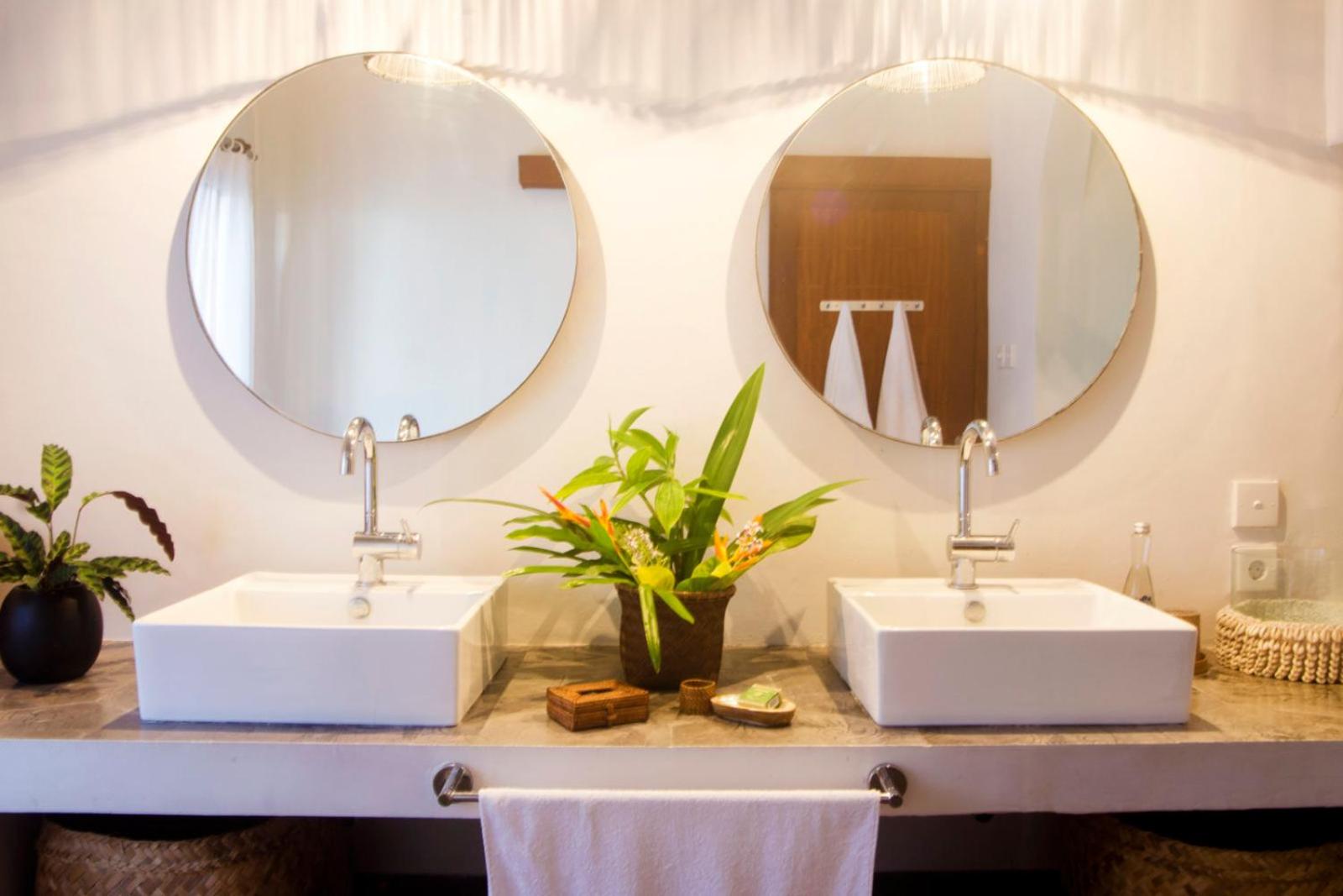 Lila Bungalow 4 - Deluxe Room