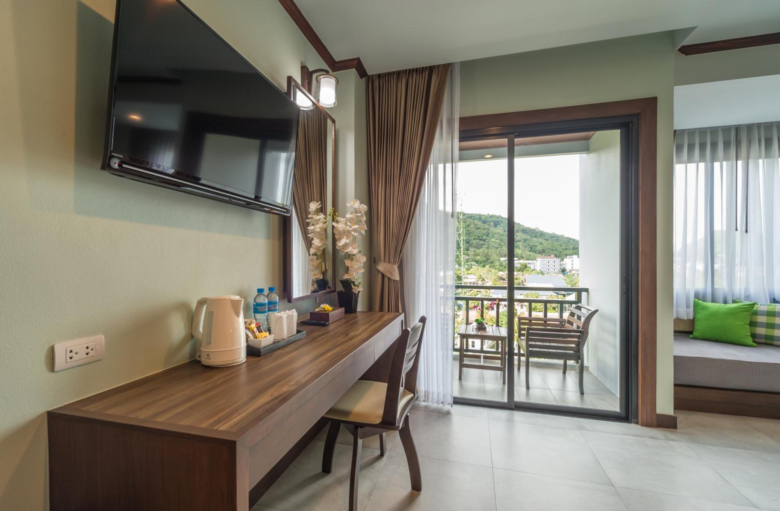 Deluxe Double or Twin Room