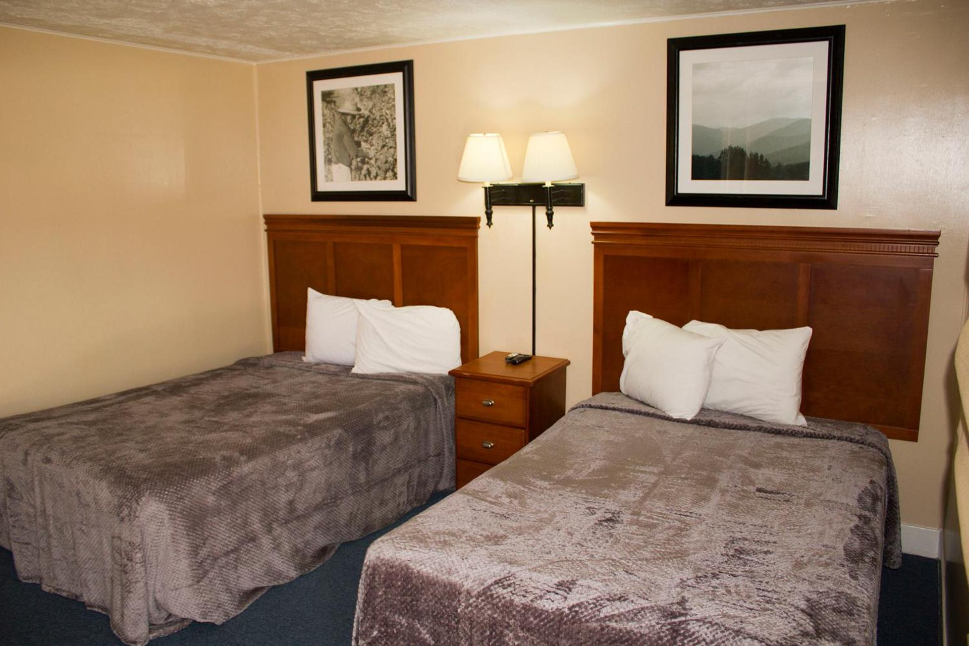 Deluxe Double Room with Shower
