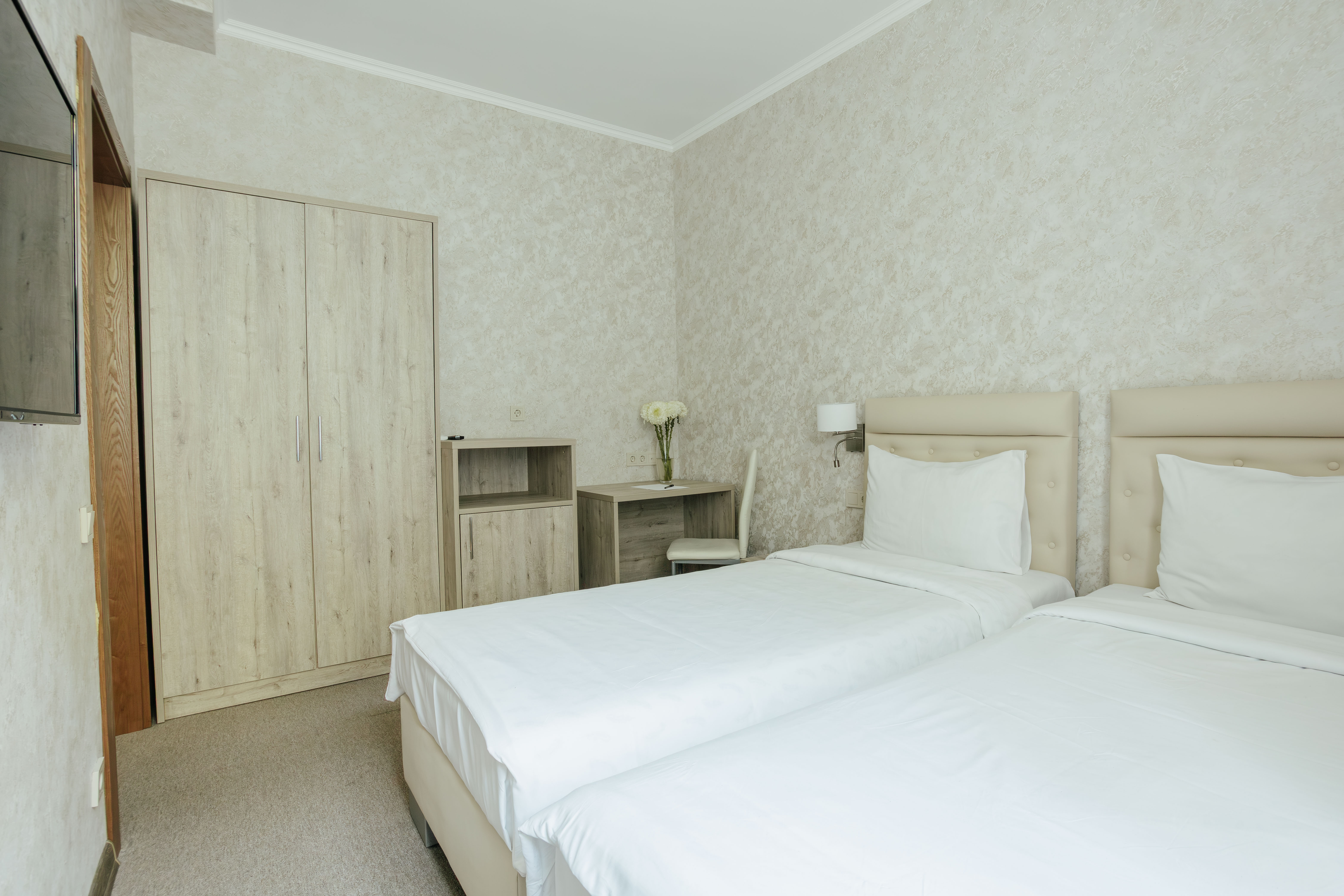 Семейный двухкомнатный без балкона вид на парк