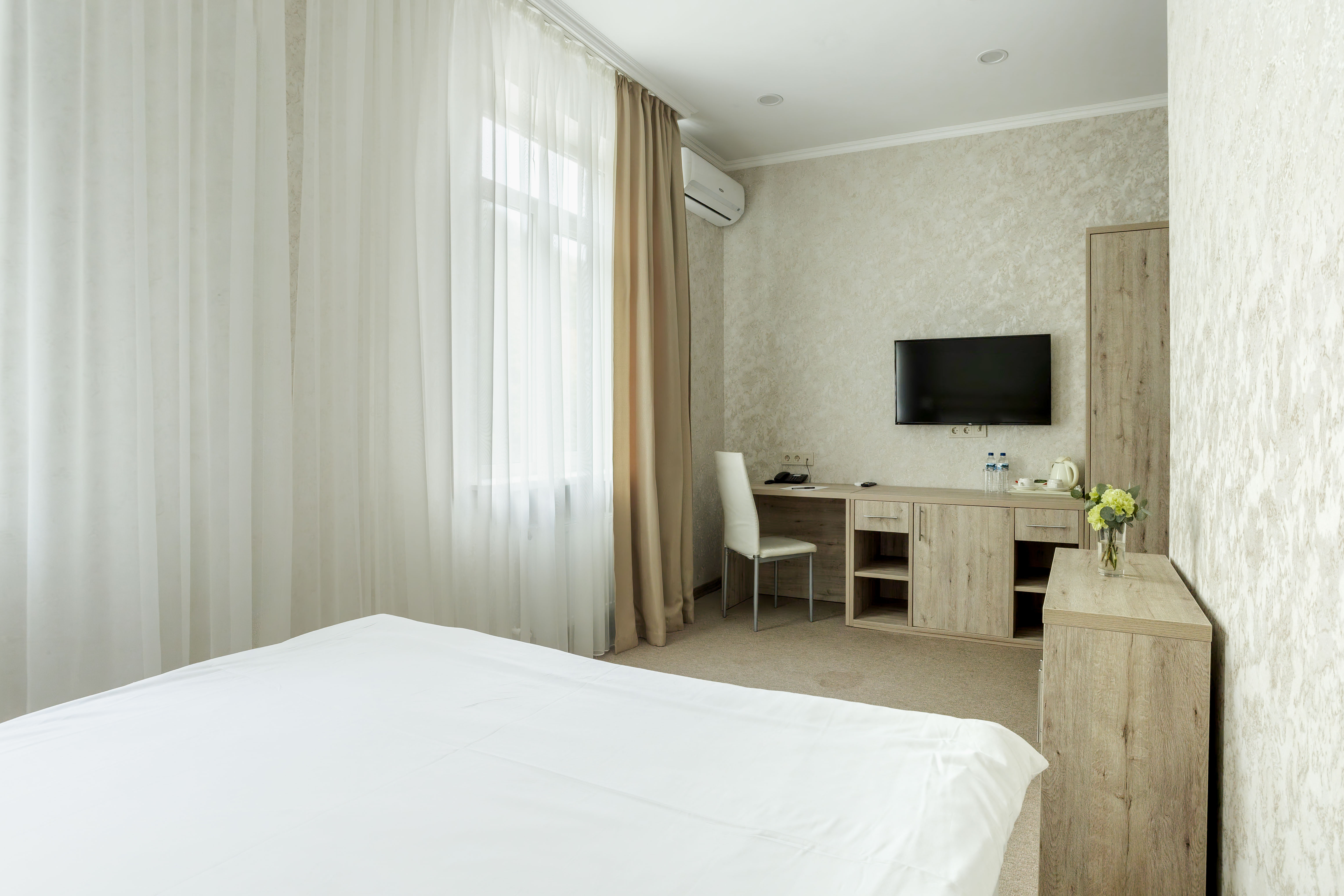 Стандарт улучшенный без балкона вид на парк