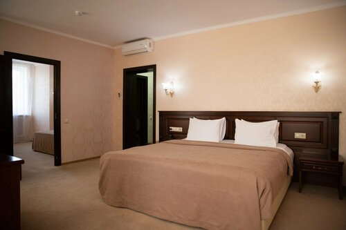 Люкс с 2 спальнями в Марко Поло