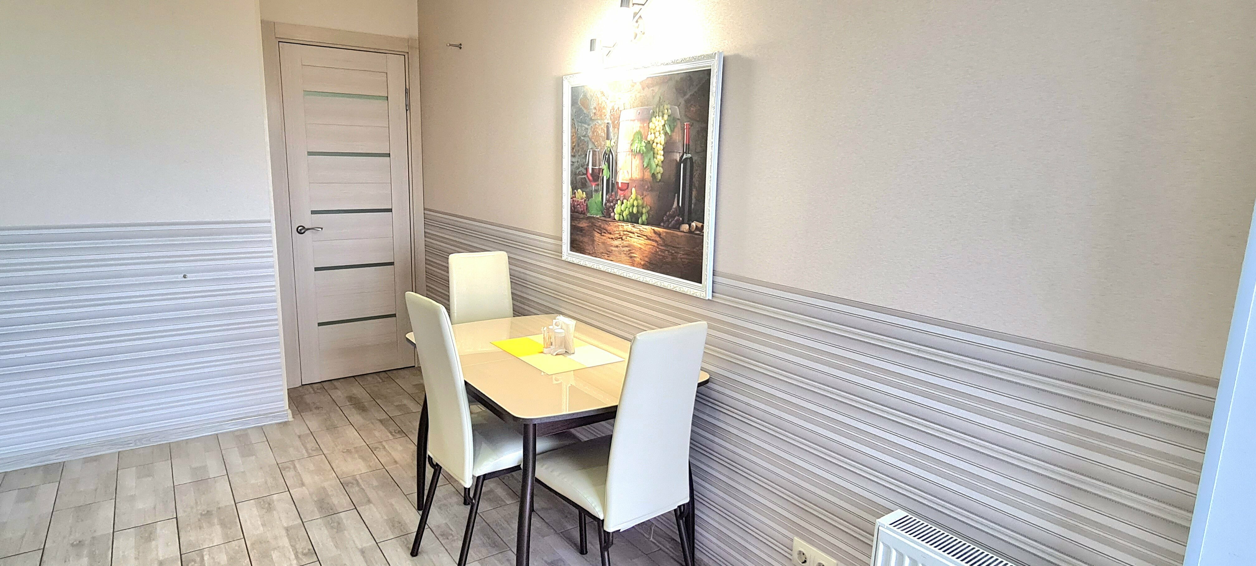 Апартаменты  с кухней с балконом с видом на море и Парк Победы