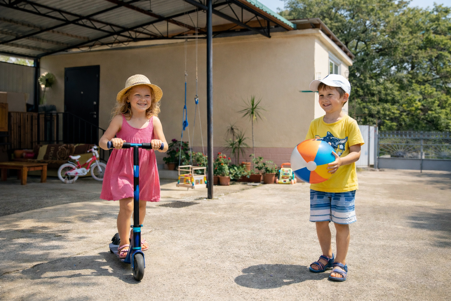 Каменный 4-местный домик во дворе