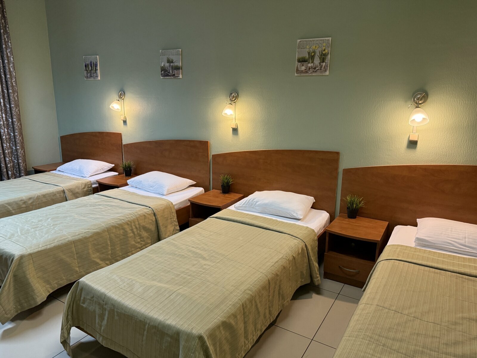 Стандартный четырехместный номер