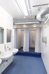 Bed in a 8-13 bed Dorm  (Shared Bathroom) в Generator London