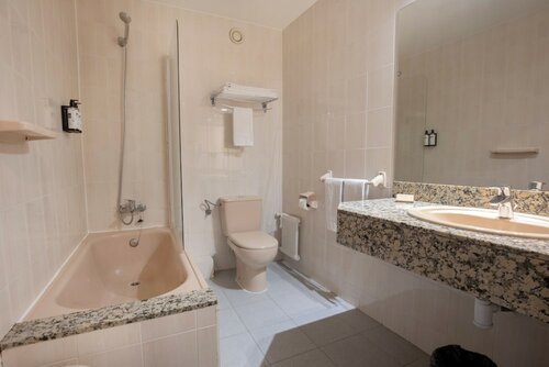 Четырехместный номер (2 adults + 2 children) в Hotel Cervol