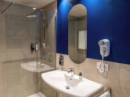 Трехместный номер в ibis Styles Zaragoza Centro
