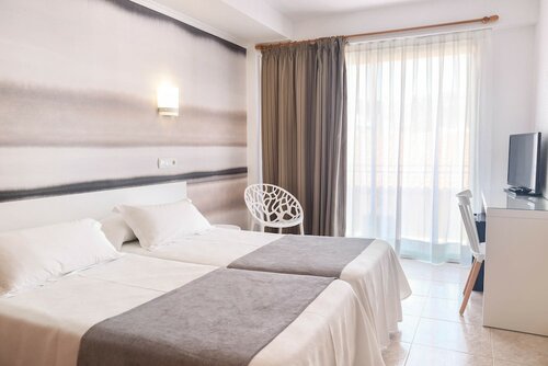 Семейный номер в Kaktus Hotel Volga