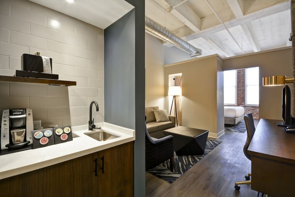 Suite, 1 King Bed with Sofa bed