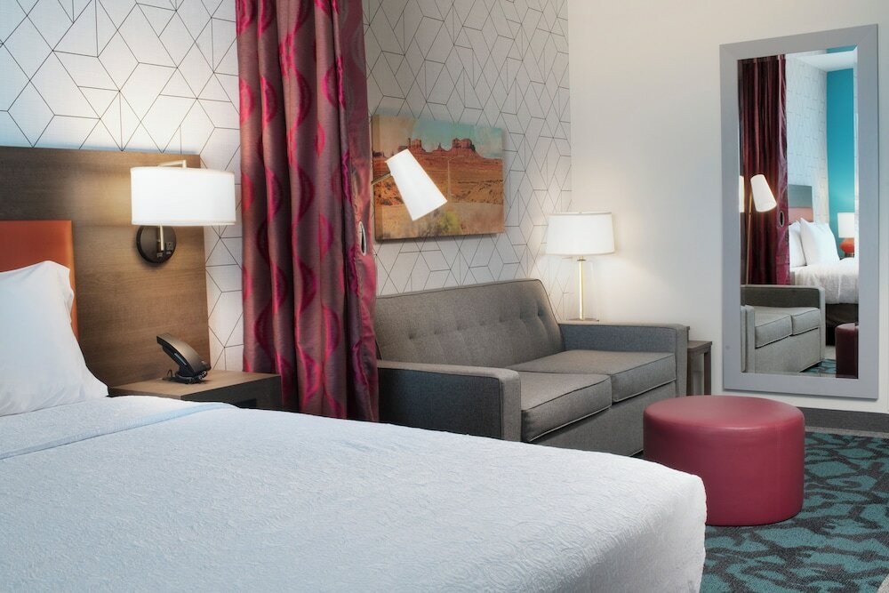 Studio, 1 King Bed, Accessible, Bathtub (Mobility & Hearing)