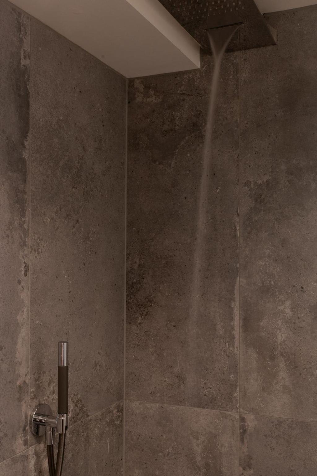 Large Double Room with Rain Shower