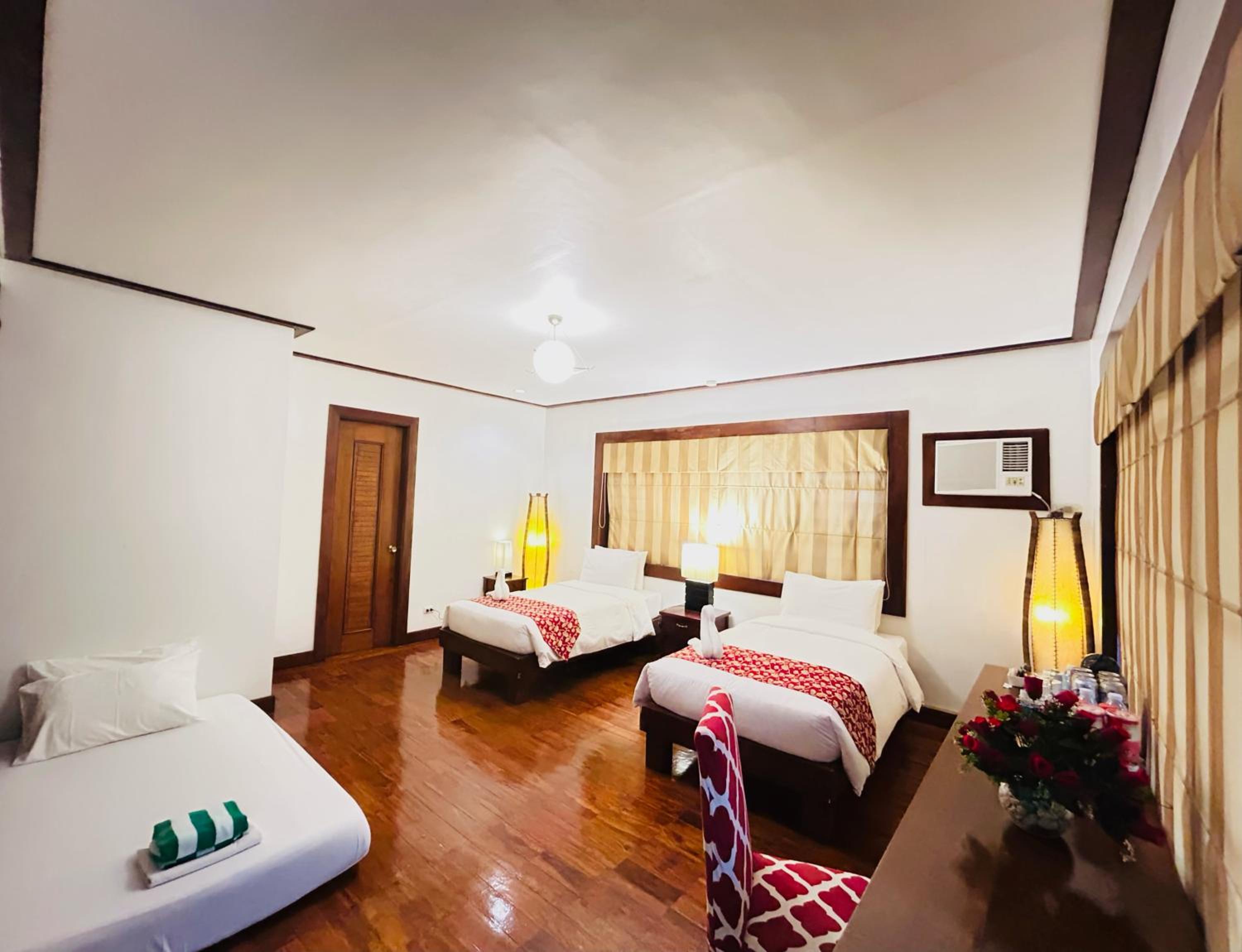 Large Twin Room