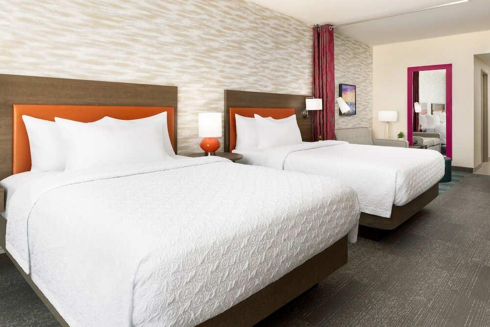 Studio Suite, 2 Queen Beds, Accessible, Bathtub