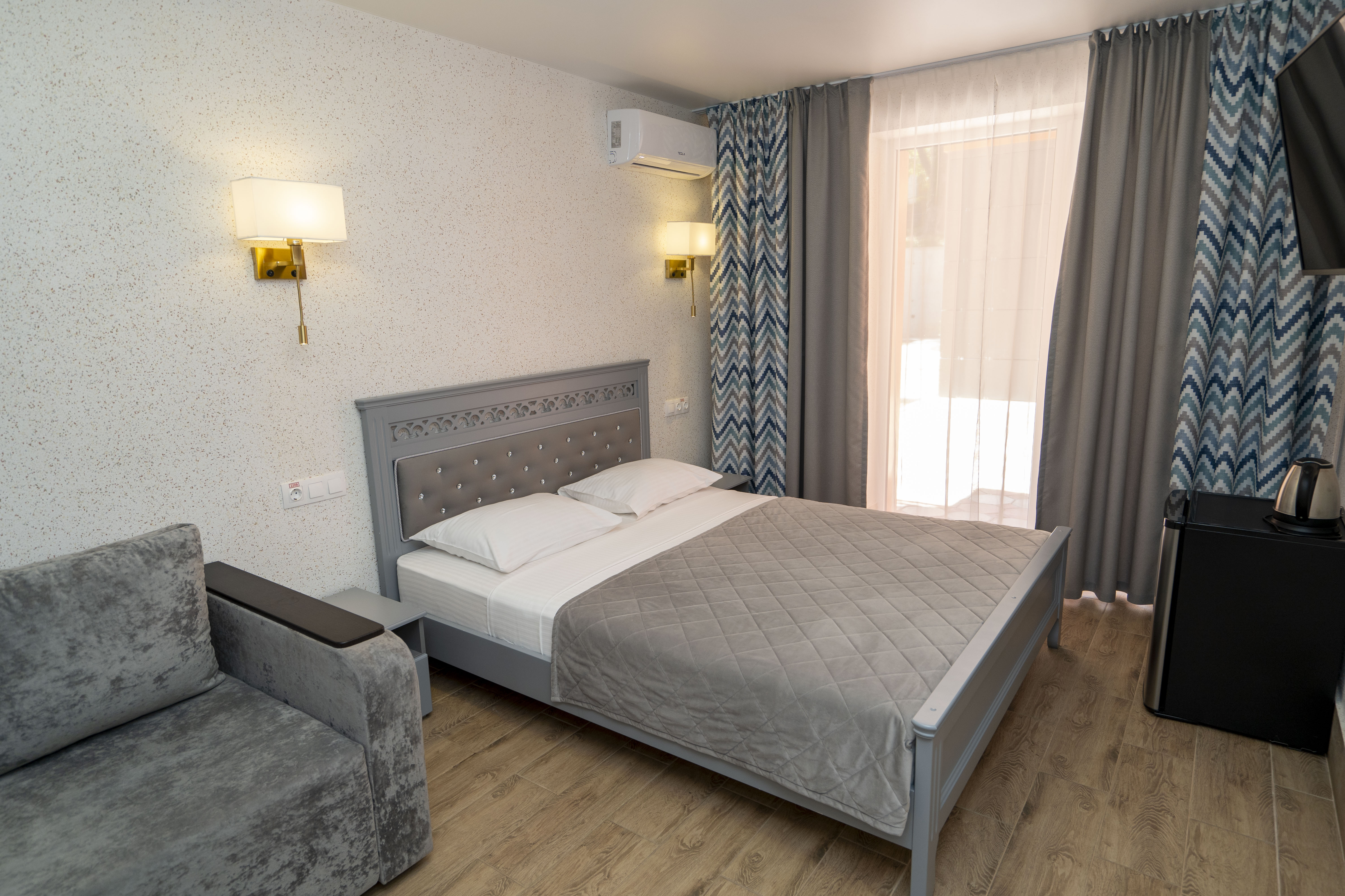 Джуниор 4- х местный