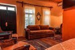 Двухместный номер базового типа с 1 двуспальной кроватью в Ilion Hotel Suites