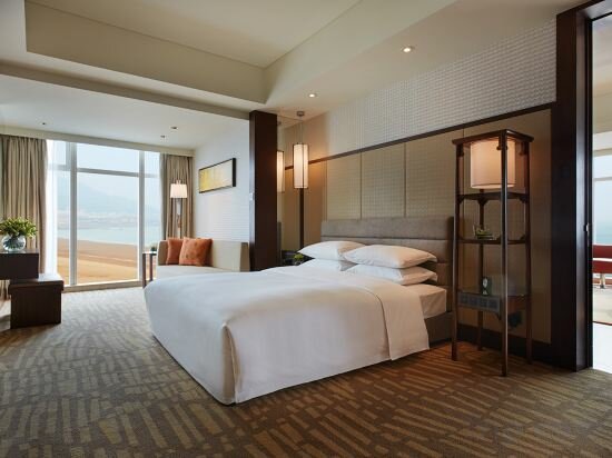 Executive Sea-view Suite