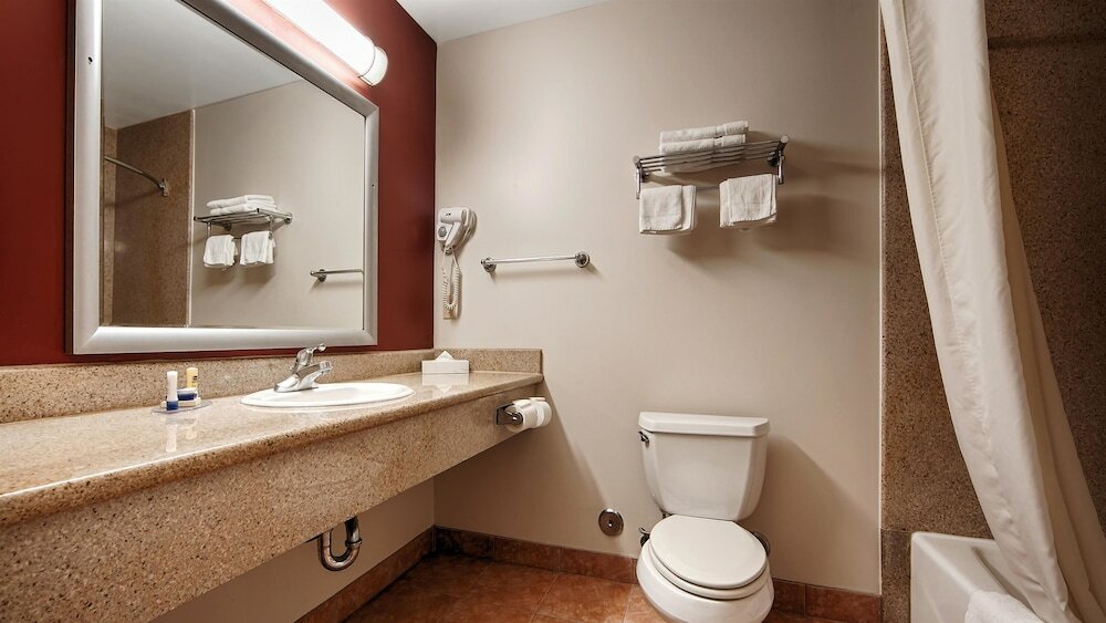 Suite, 1 King Bed, Accessible, Non Smoking (View)