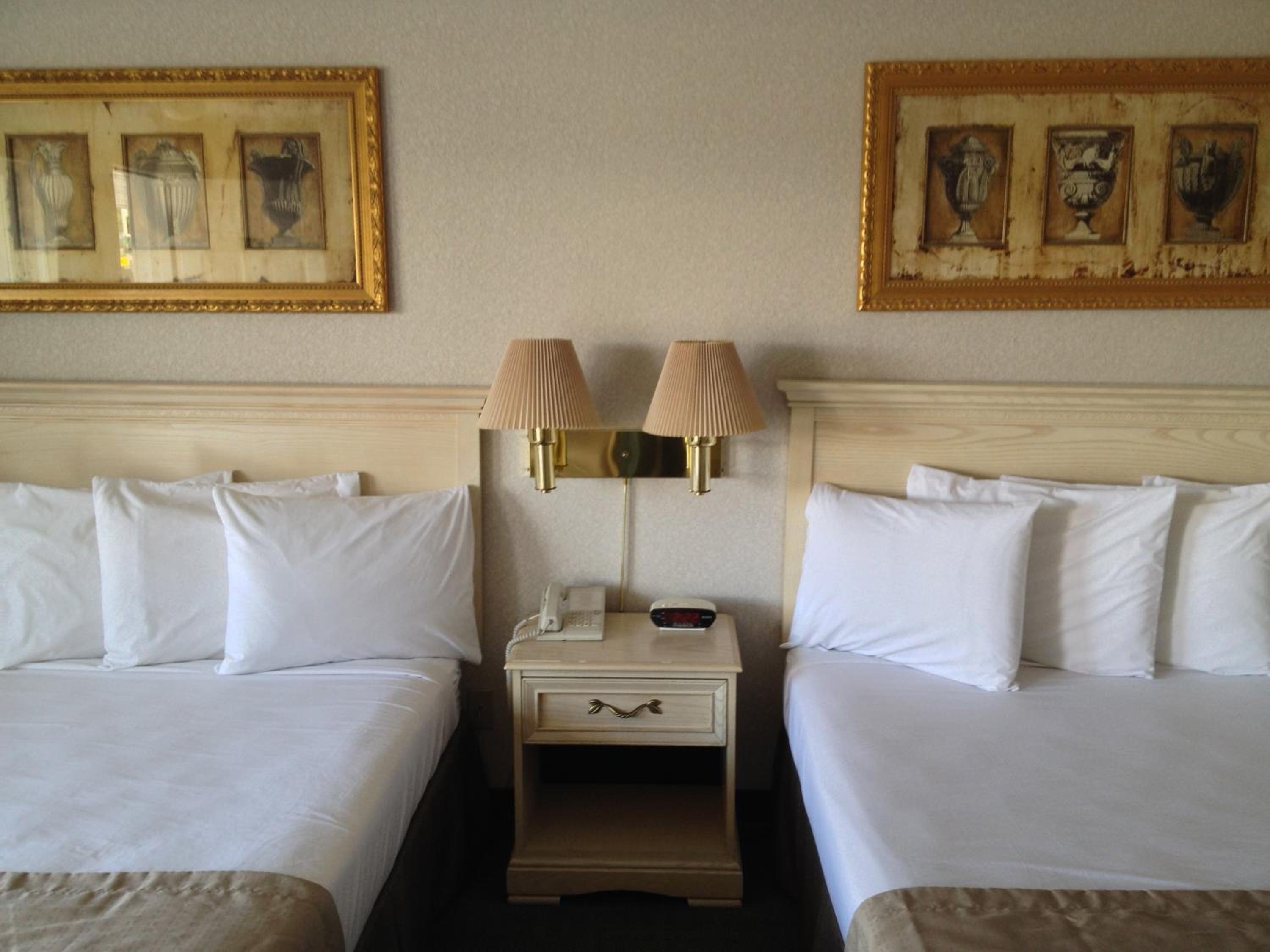 Standard Queen Room with Two Queen Beds