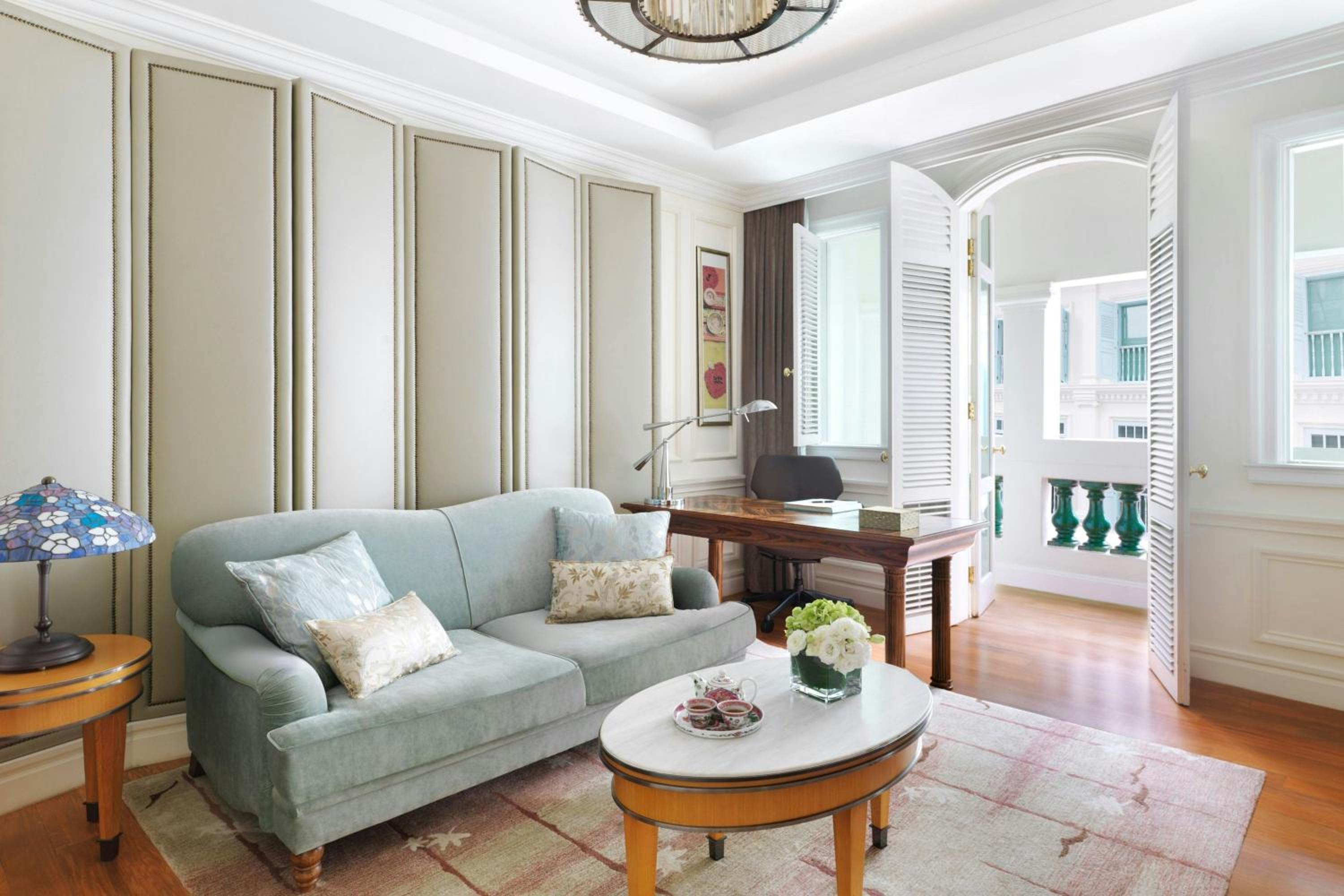 One-Bedroom Heritage King Suite with Club Access