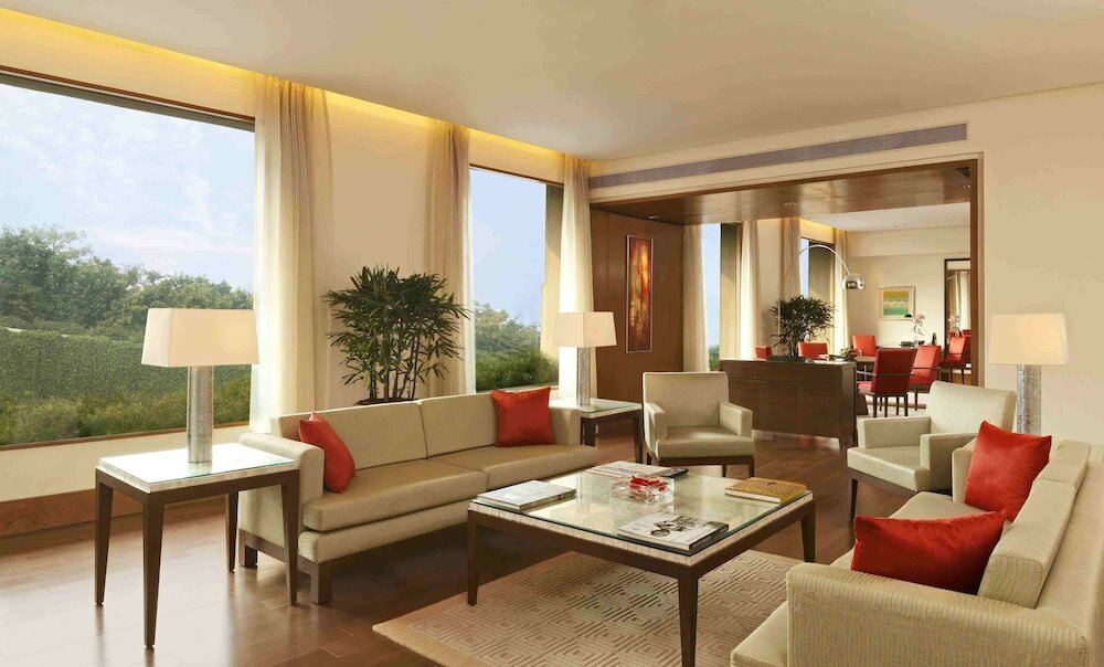 Luxury Suite