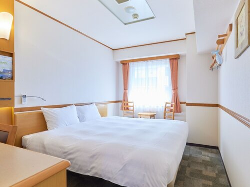 Superior Double Room, 1 King Bed, Non Smoking в Toyoko Inn Tokyo Ueno Tawaramachi-eki