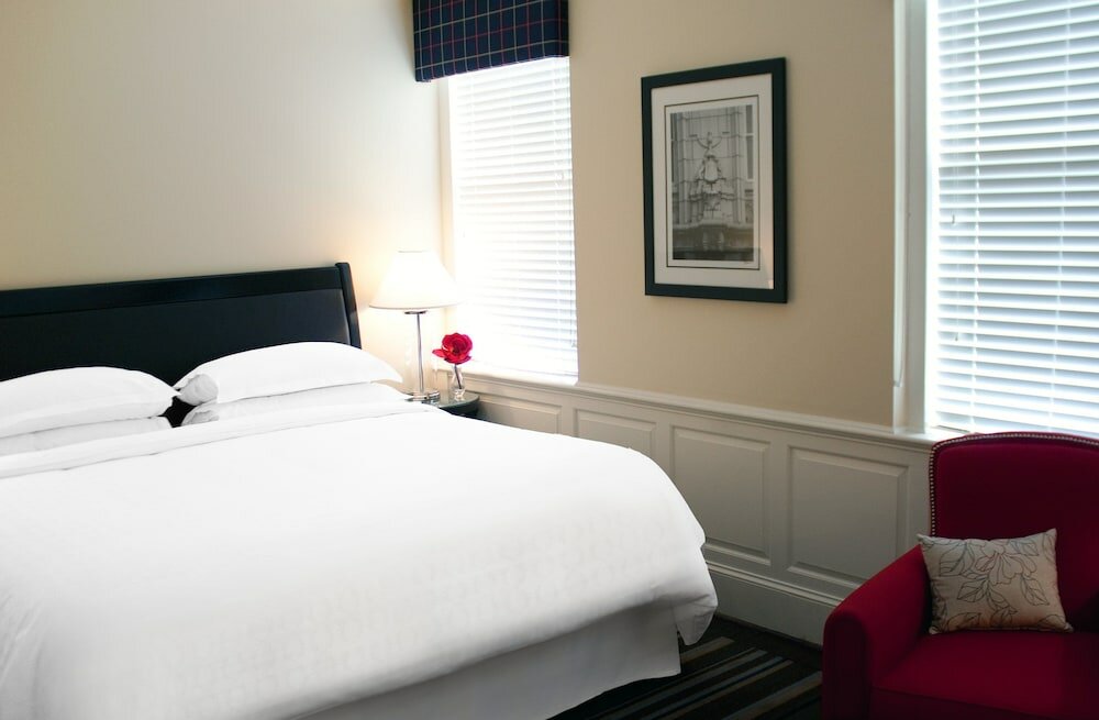 Club Room, 1 King Bed
