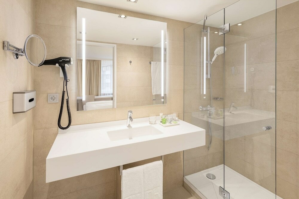 Junior Suite (Extra Bed 3 Adults)