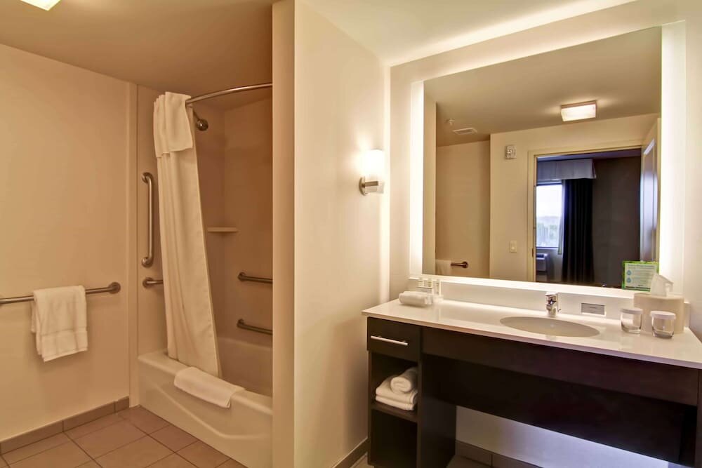 King, Suite, Accessible