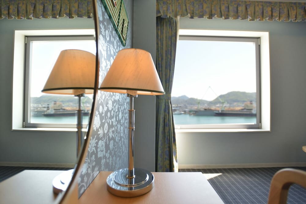 Twin Room, Non Smoking, Harbor View (2 guests)