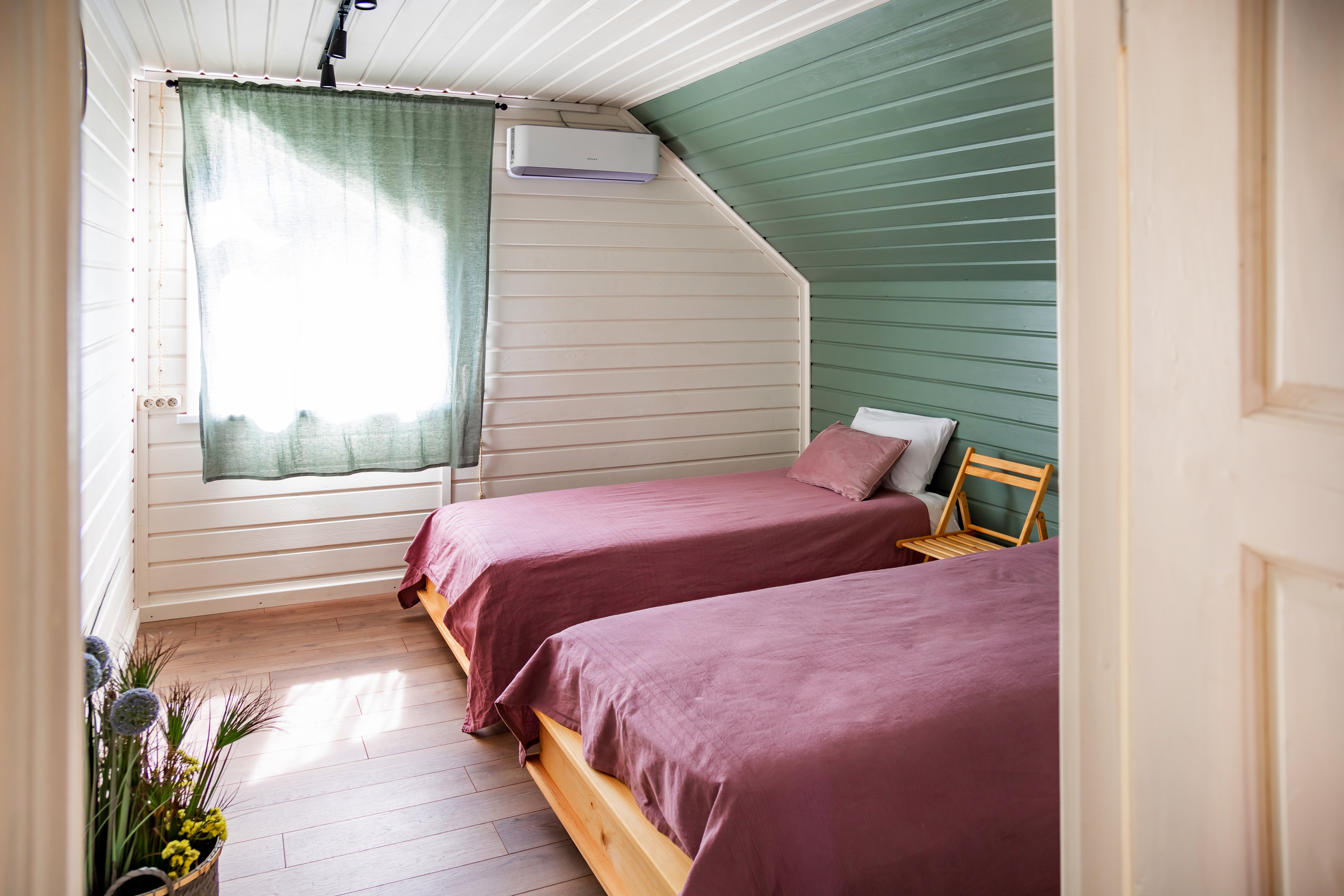 Коттедж с собственным бассейном