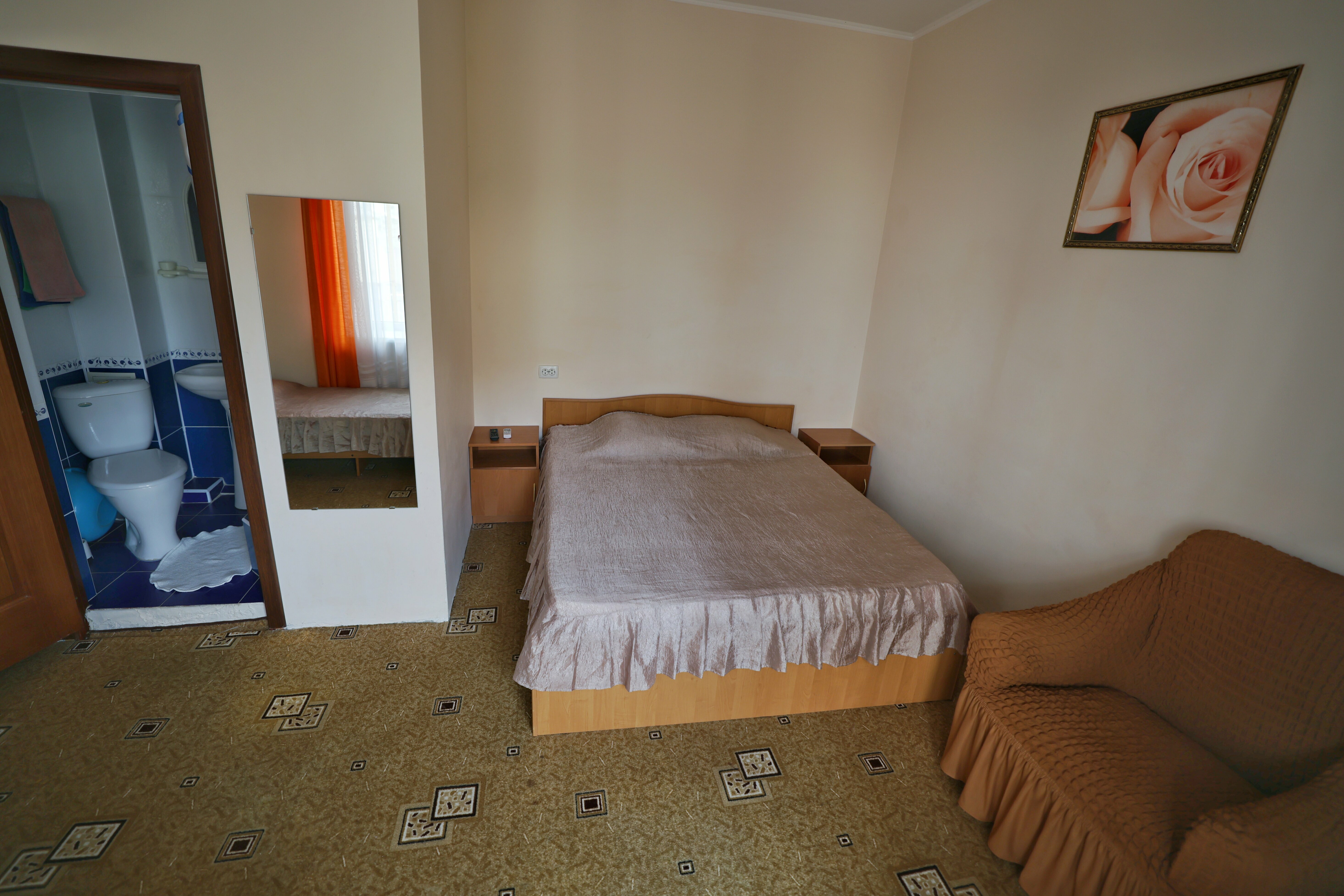 Трехместный номер с доп. местом с балконом и видом на горы