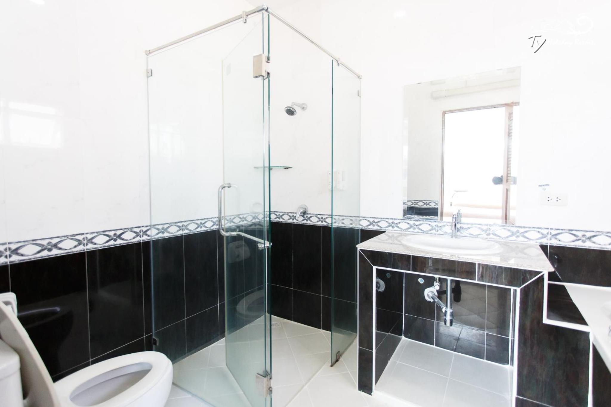 Seven-Bedroom Villa with Private Pool 236