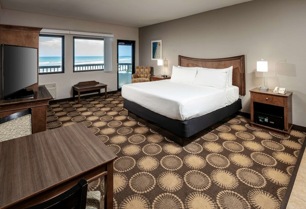 Suite, Multiple Beds, Balcony, Ocean View