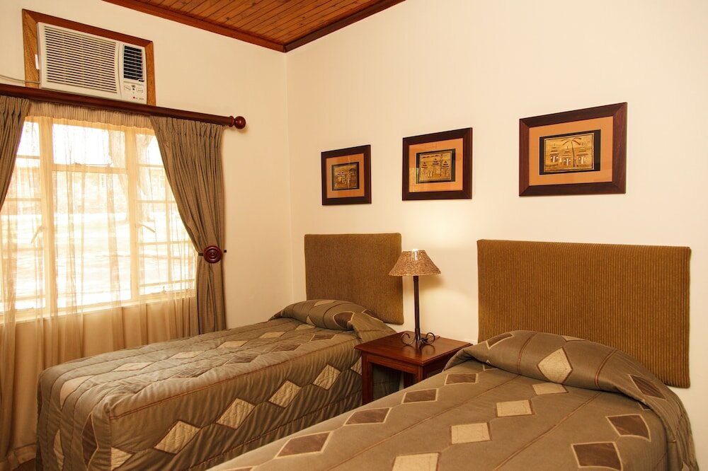 Classic Chalet, 2 Bedrooms, Resort View, Garden Area