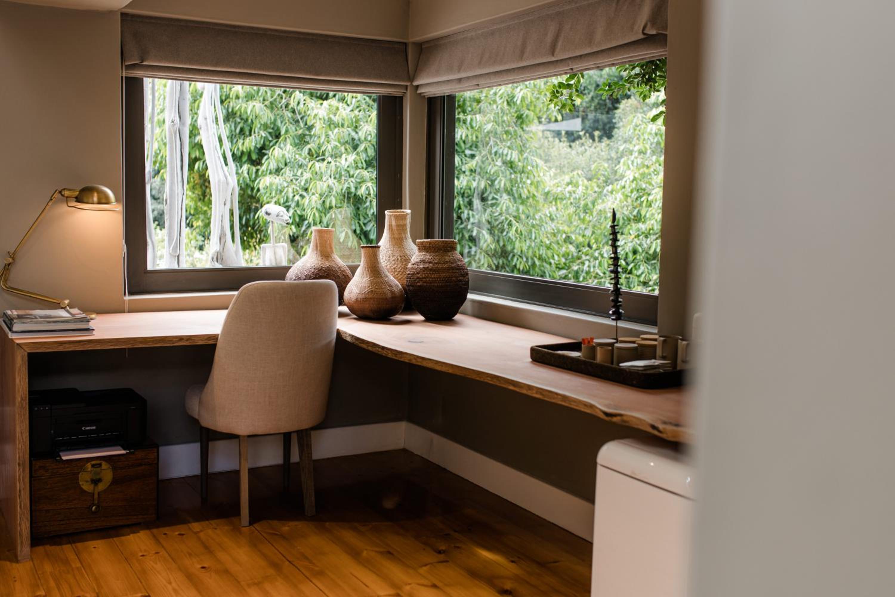 Maison Noir Grandmaster Suite