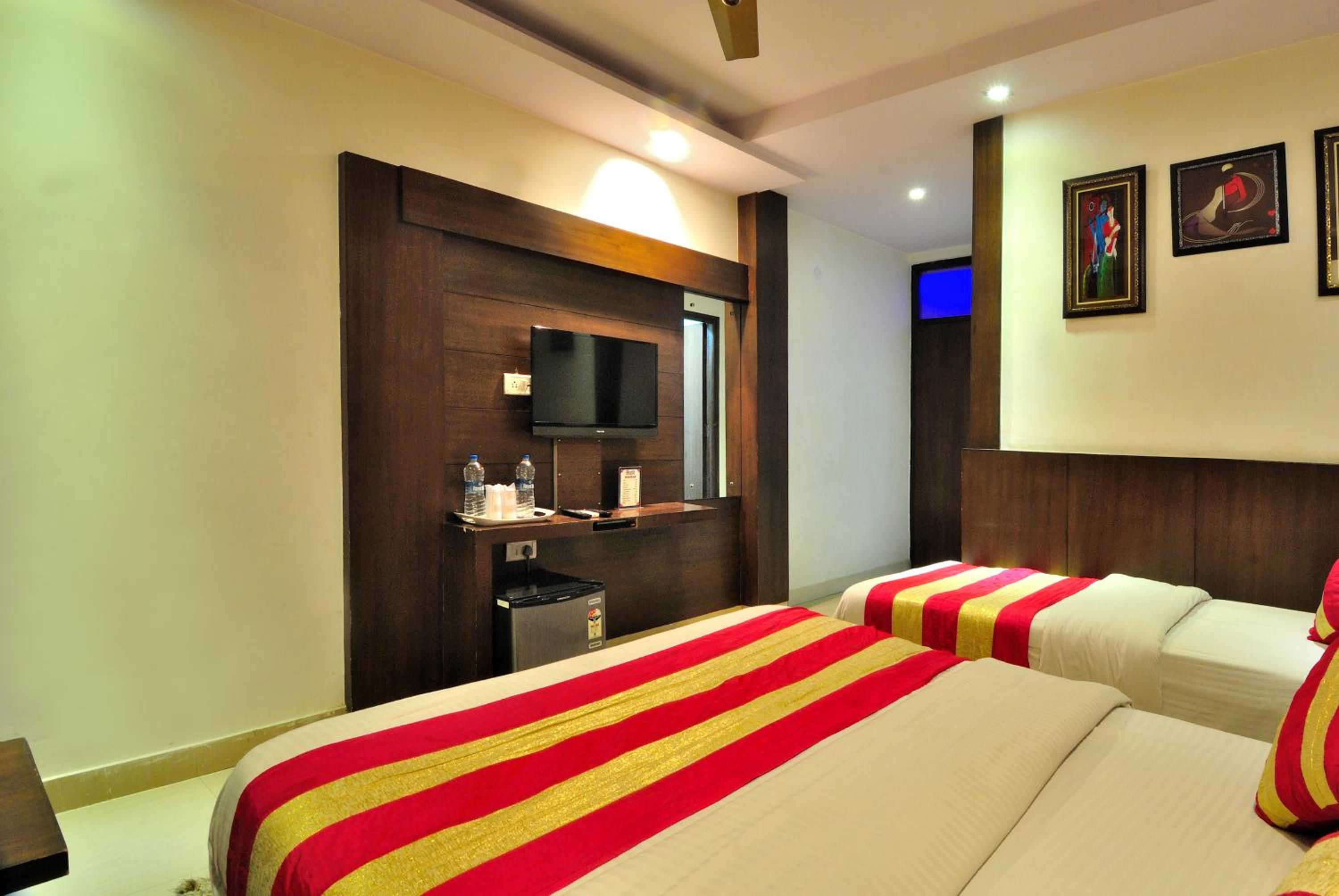 Deluxe Triple Room