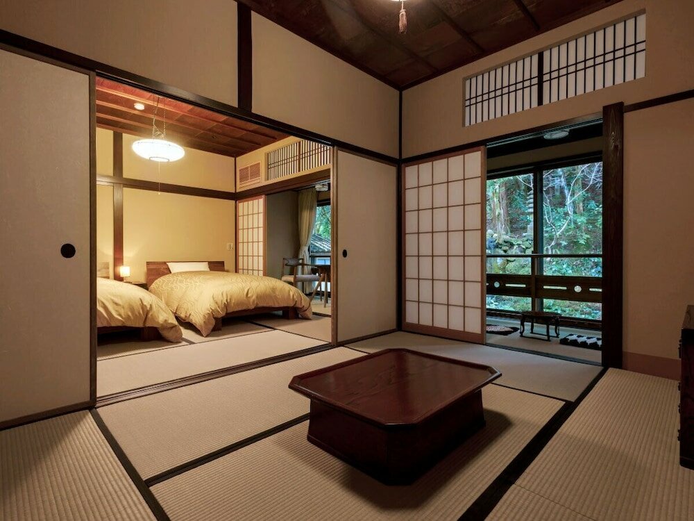 Room with Tatami Area and Private Toilet with Garden View [Yurino]