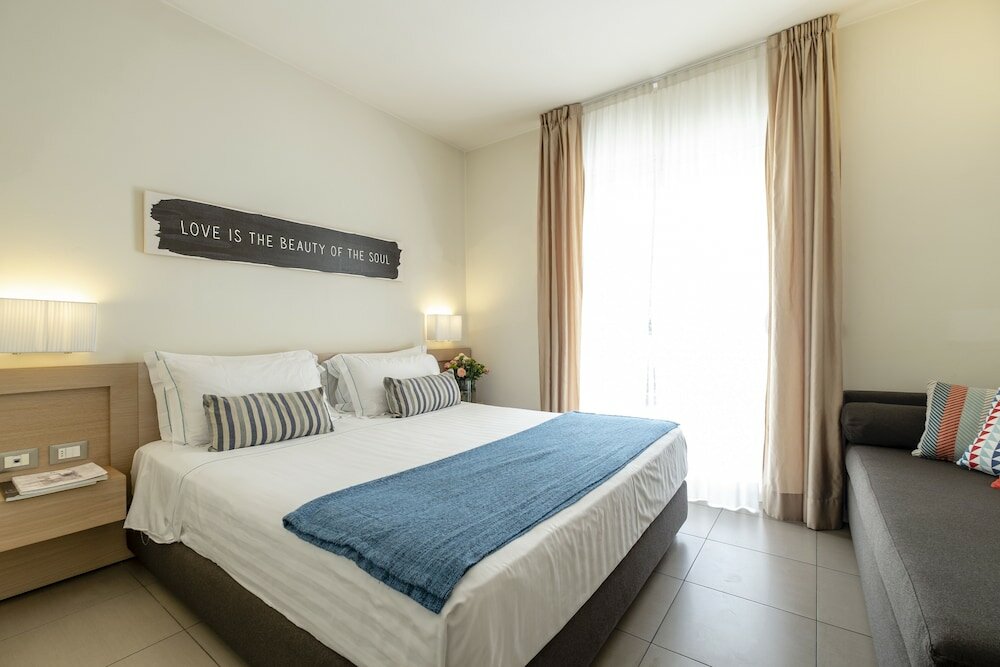 Suite (4 People)