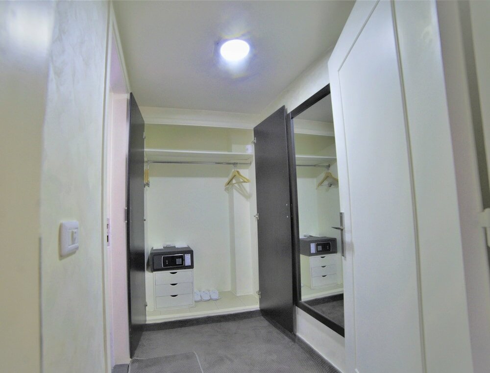 Family Suite, 2 Bedrooms, City View
