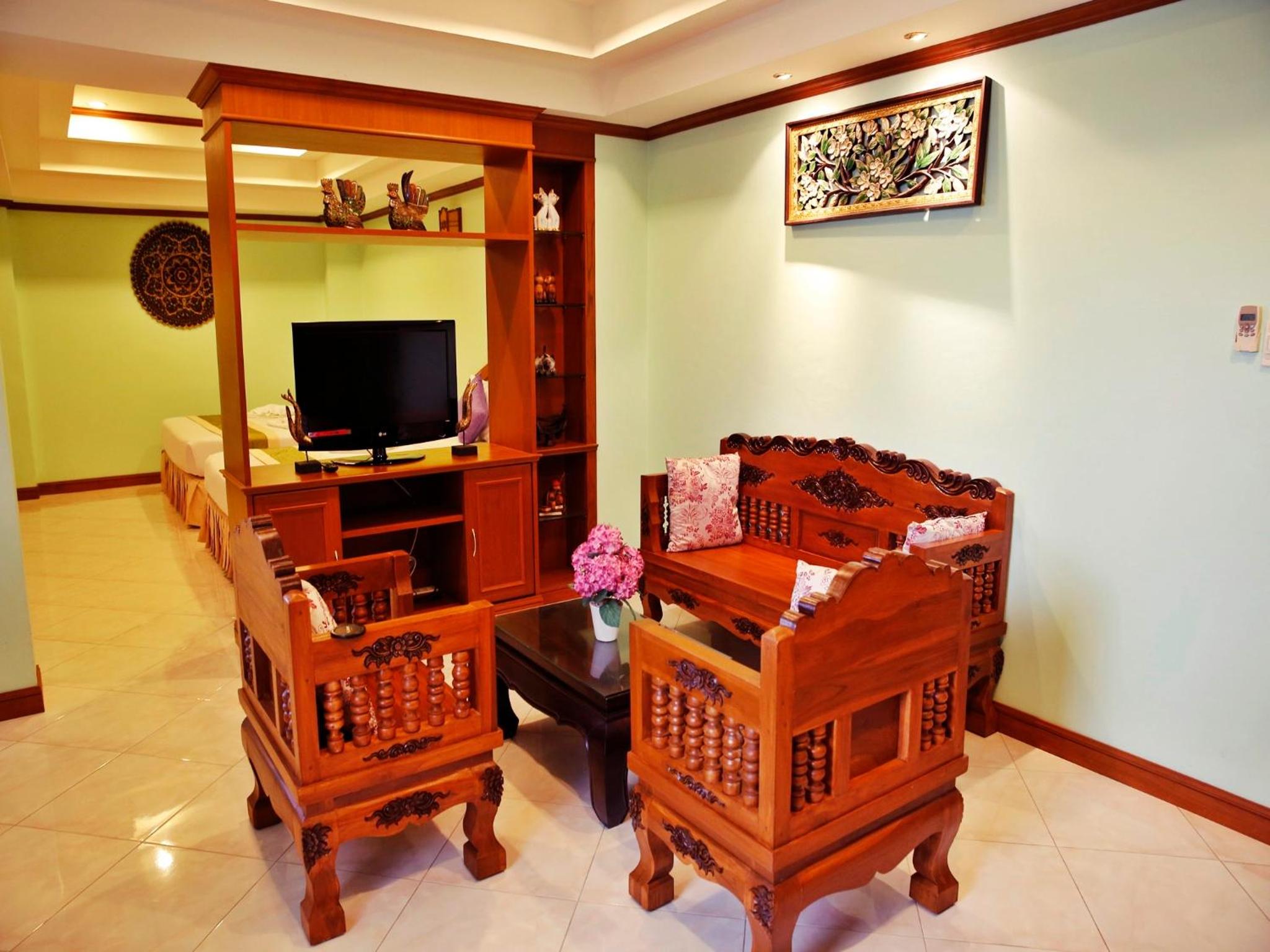 Superior Family Room
