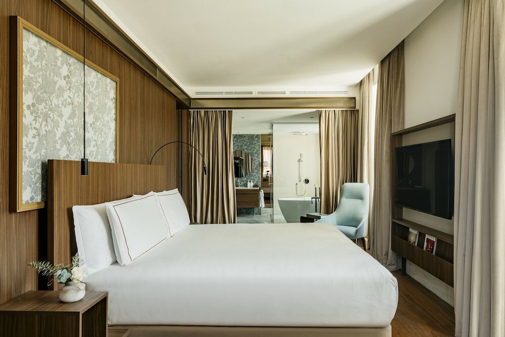 Suite (Savoia, 2+1)