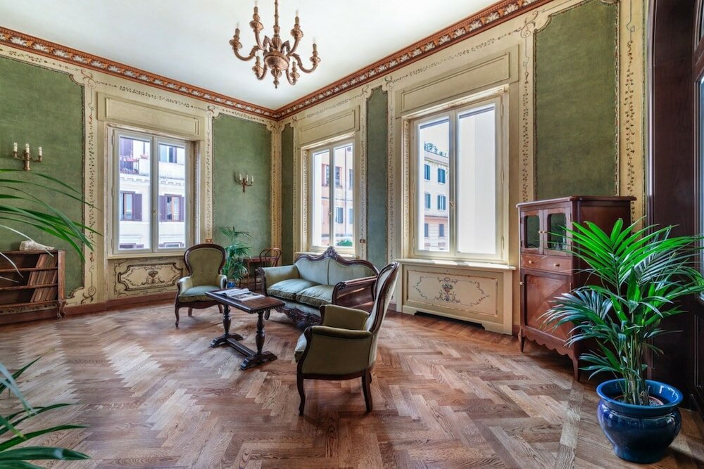 Suite, City View