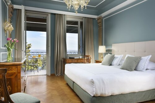 Deluxe Room, Balcony, Lake View в Villa Cortine Palace Hotel