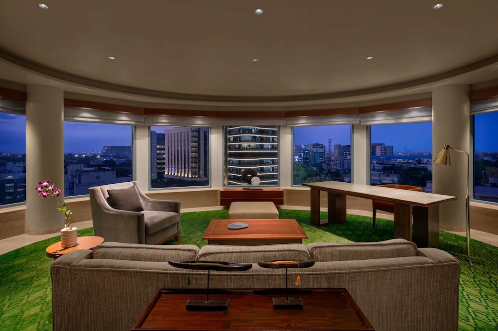 Park, Executive Suite