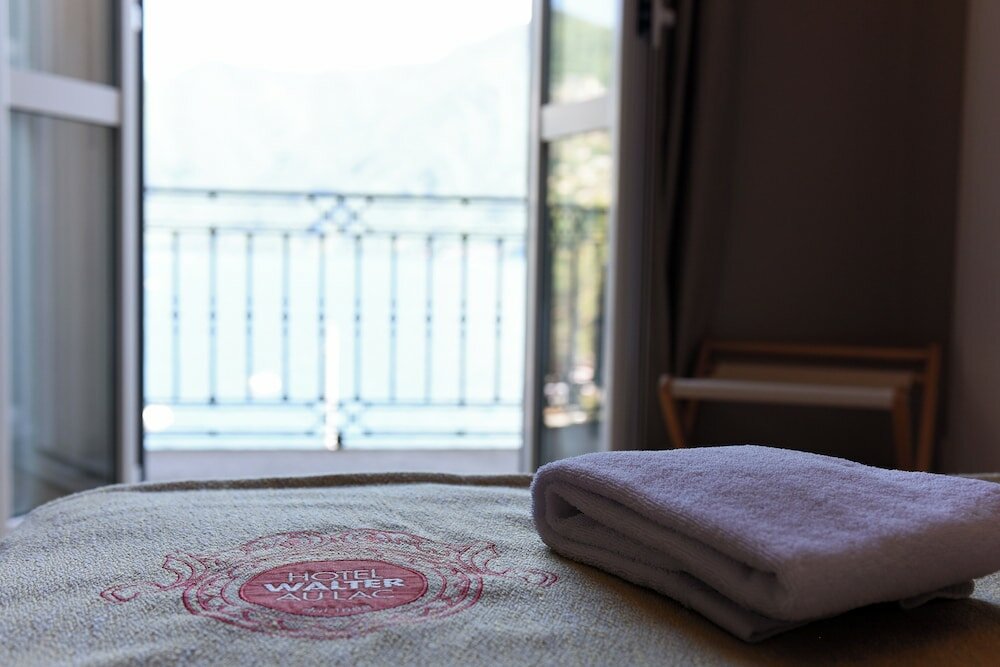 Basic Double Room, Lake View