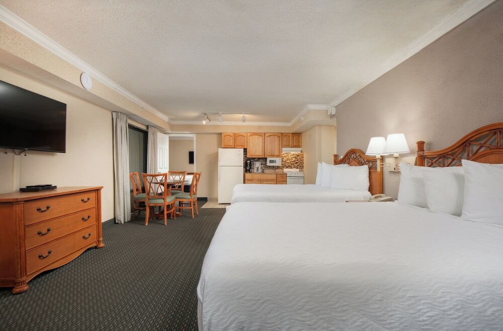 Deluxe Two Room Suite No Balcony