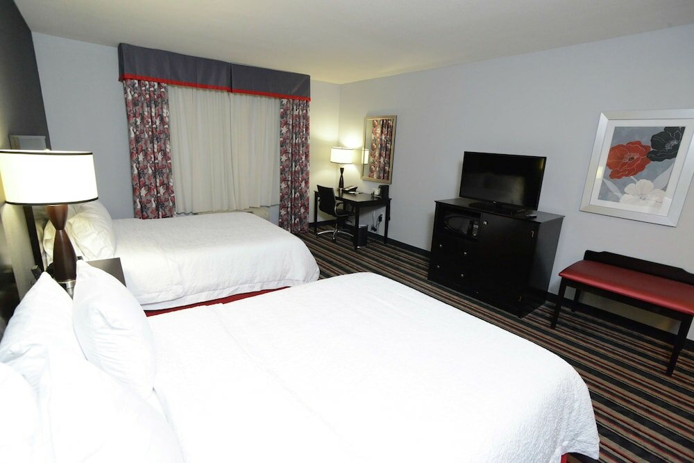 Room, 2 Queen Beds, Accessible, Non Smoking