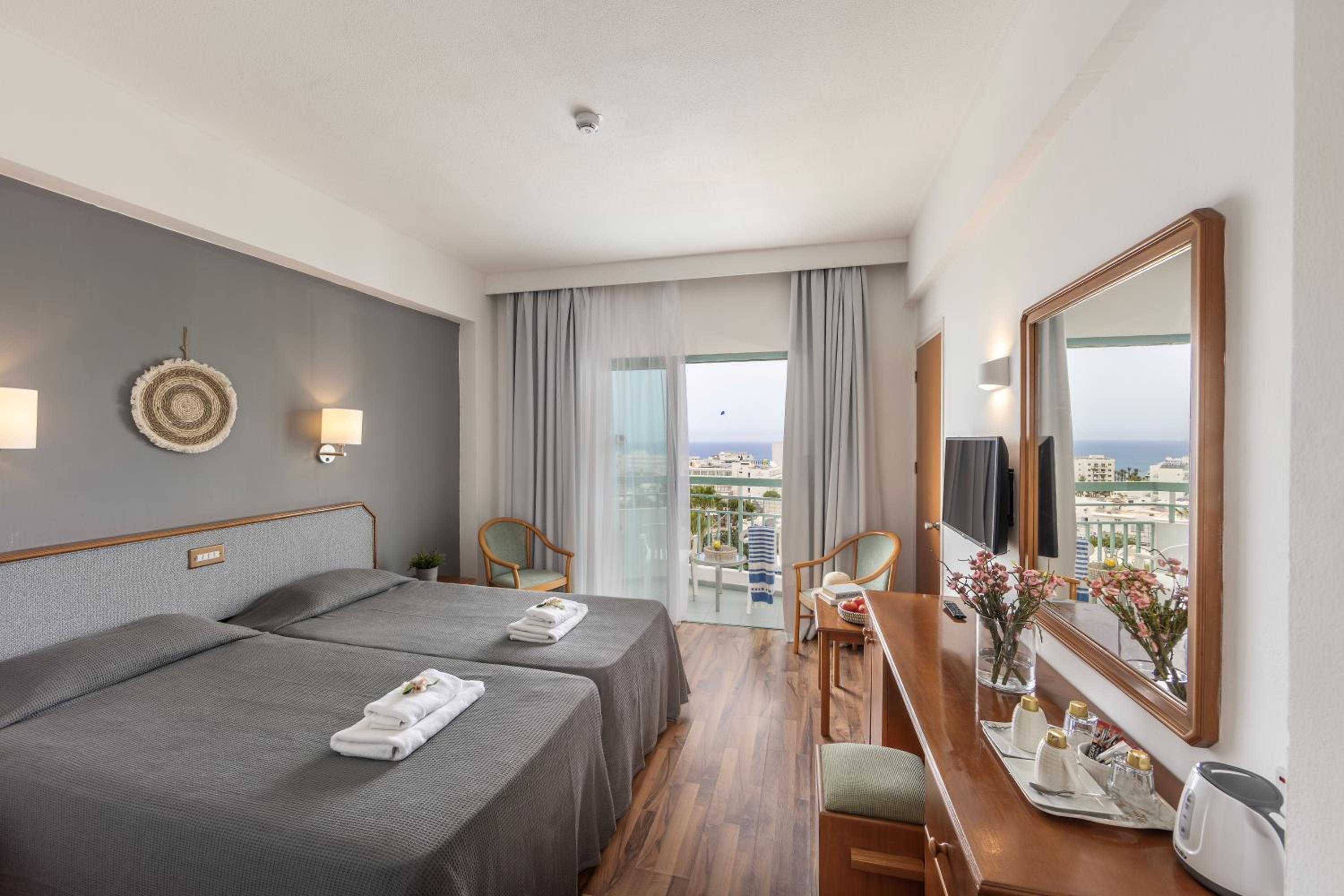 Double or Twin Room with Pool View