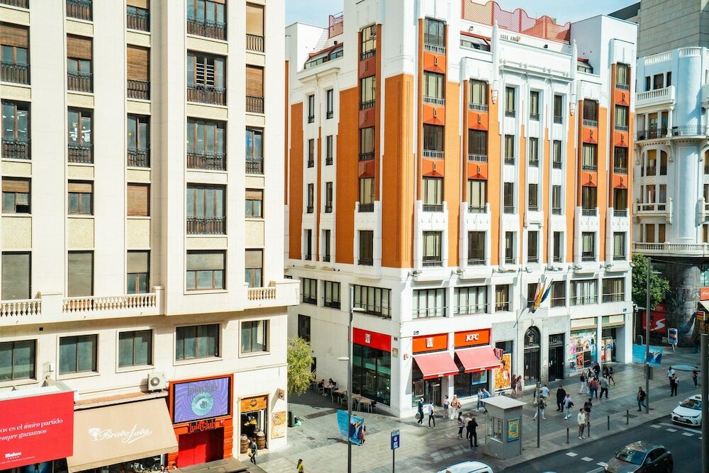 Studio with Gran Via Views (2 people)